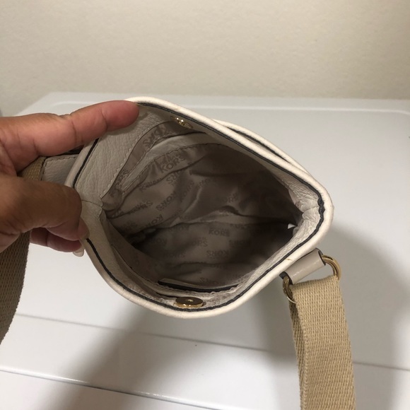 MICHAEL KORS Authentic White Crossbody - Picture 6 of 8